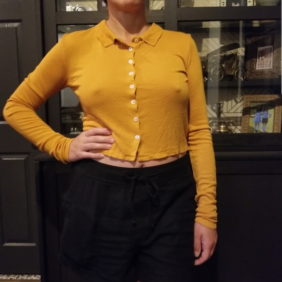 . Womens Zara Cropped Button Up Longsleeve Medium Knit Collard Cute Orange Cute - Picture 1 of 9